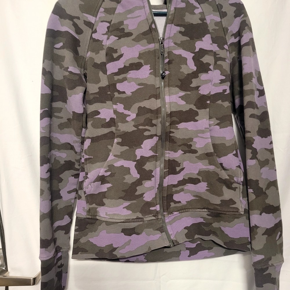 lululemon athletica SIZE SPurple and Brown Camouflage Hoodie